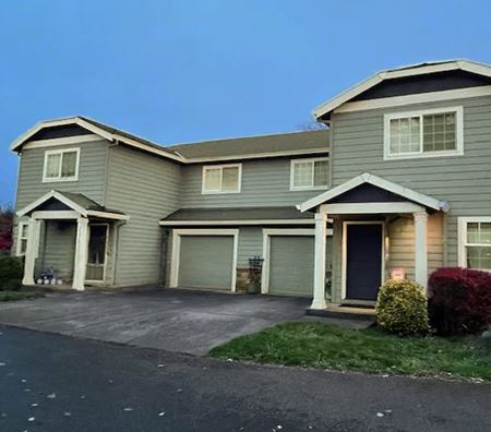 Duplex located in Oregon City