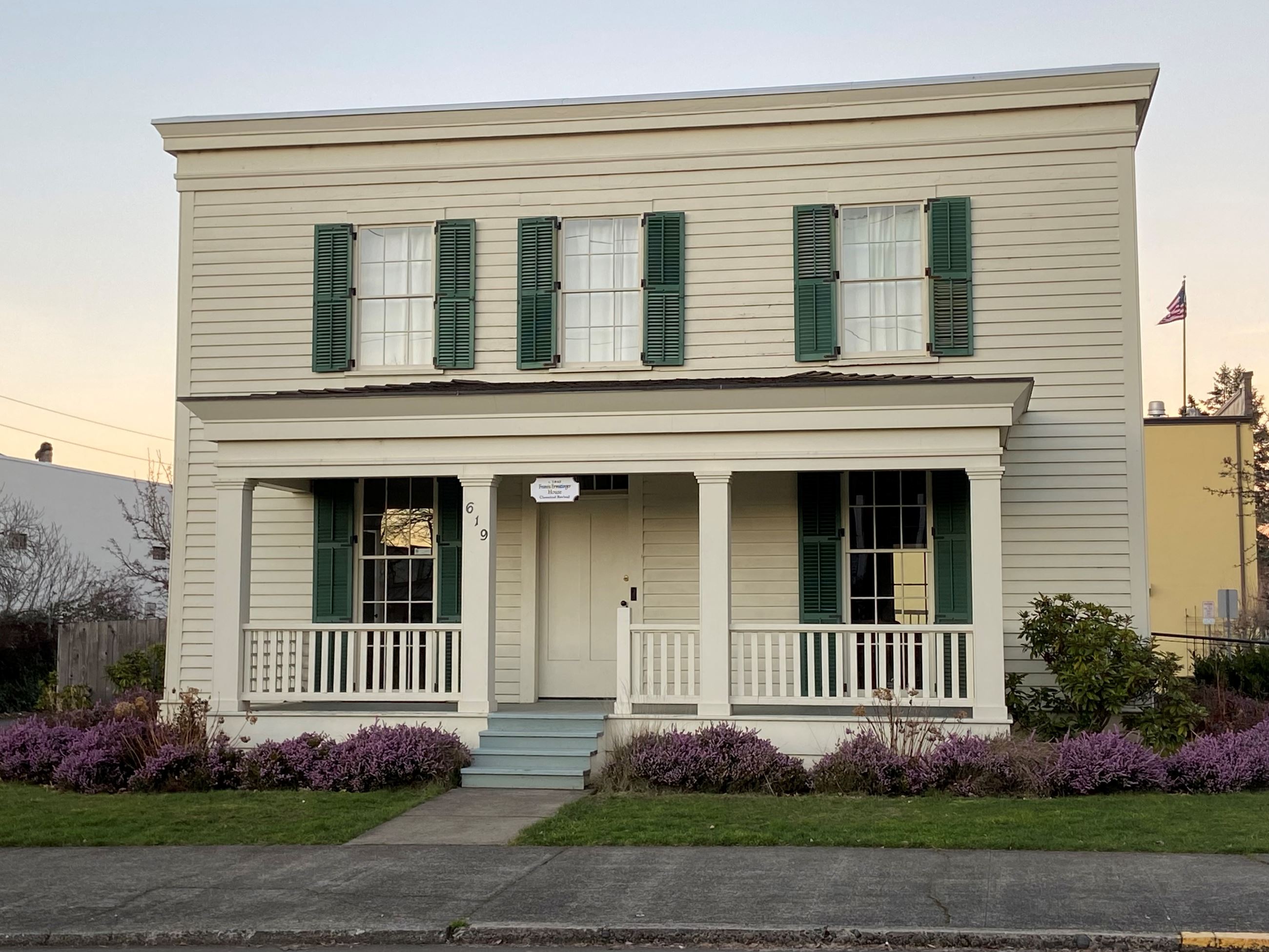 Picture of the historic Ermatinger House